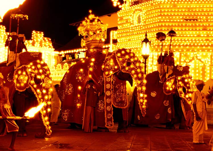 Kandy-Perahera