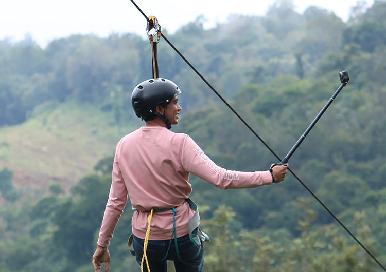 Zipline in Ella